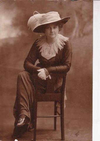 Laura Hope Crews
