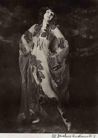 Kay Laurel