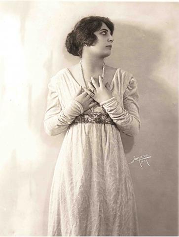 Hedda Nova