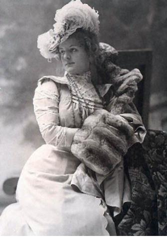 Adele Ritchie